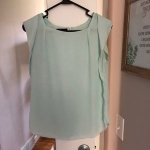 Mint short sleeve flowy blouse
